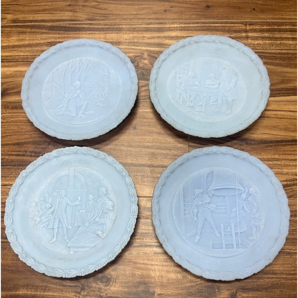 - Fenton lot of 4 Powder Blue Fenton Glass 1776 1976 Bicentennial Plate Set